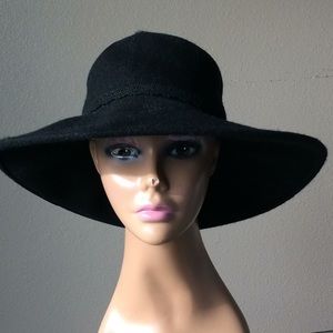 Women's fashion hat